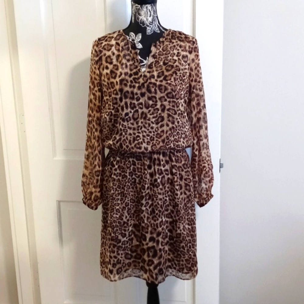 🐆White House Black Market🐆 - Signature Leopard Print Chiffon L/S Blouson Dress